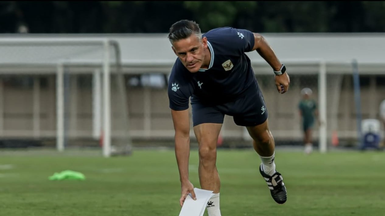 Media Vietnam Tak Terima, John Herdman Disebut Lakukan Kesalahan Fatal Jelang Duel Panas Piala AFF 2026
            - galeri foto