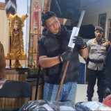 Polres Tabanan Tetapkan 5 Tersangka Pengeroyokan Pria yang Diduga Mencuri Ayam