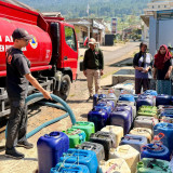 Ratusan Desa di Jawa Tengah Alami Krisis Air Bersih Akibat Kemarau, Pemprov Jateng Pasok 6,8 Juta Liter Air