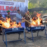 Pemusnahan 700 Kilogram Rokok Ilegal, Satpol PP DIY Ungkap Modus Peredaran Sasar Pedagang Kecil di Perkampungan