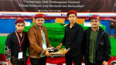 Lagu Glenn Fredly Iringi Terpilihnya Delvis Rettob sebagai Ketua Presidium PP PMKRI