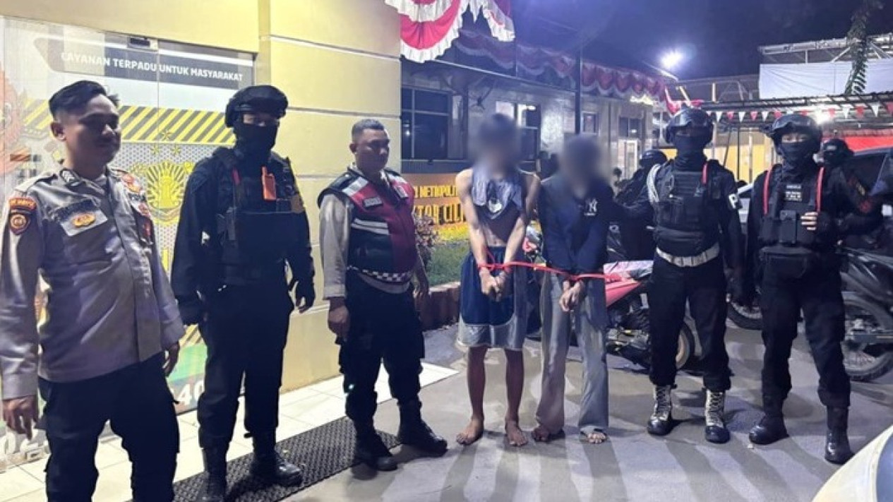 Barang Curian Disembunyikan di Tanjung Priok, Dua Pria Diduga Pelaku Curanmor Diringkus di Cilincing
            - galeri foto