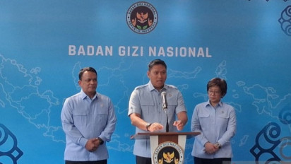 Sudaryono Buka Suara soal Viral Siswa SD Makan MBG di Sekolah Rusak: Bukan Gara-gara Program Ini