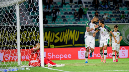 Hasil Piala Presiden 2026: Gol Yuran Fernandes Antar Persebaya Susul Persib Bandung ke Semifinal
