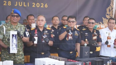 DJBC Sita 14.400 Liter Miras Ilegal di Denpasar, Negara Selamatkan Potensi Rugi Rp2,14 Miliar