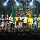 Bupati Ketapang Resmi Buka Pagelaran Seni Budaya Melayu di Manis Mata