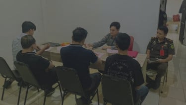 Setelah 9 Bulan, Anggota DPRD Kabupaten Bekasi Nyumarno Resmi Ditahan Terkait Kasus Pengeroyokan