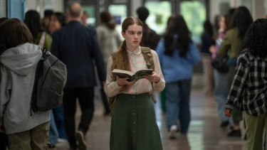 Cuplikan Perdana Carrie Resmi Dirilis, Novel Horor Legendaris Stephen King Diadaptasi Jadi Serial