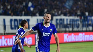 Cetak Gol Roket dari Luar Kotak Penalti, Balsa Sekulic Persembahkan Kemenangan Persib untuk Bobotoh