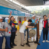 Ketua Harian PB Akuatik Indonesia Terpukau Lihat Antusiasme Peserta di Pembukaan 3rd GBK Fun Swimming 2026: Luar Biasa!