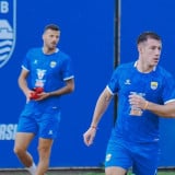 Lawan Persija, Persib Siap Turunkan Peralta di Babak Semifinal Piala Presiden?