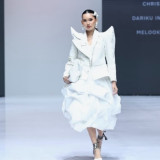 Dari Limbah Jadi Mewah, Koleksi ReWoven in White Curi Perhatian di Runway IFW 2026