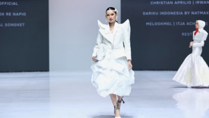 Dari Limbah Jadi Mewah, Koleksi ReWoven in White Curi Perhatian di Runway IFW 2026
