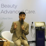 Makin Banyak Orang Tinggalkan Facelift Operasi, Ini Alasan Prosedur Minim Invasif Naik Daun