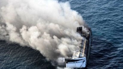 Terungkap! 3 Fakta KMP Mutiara Sentosa 2, Kapal Eks Jepang Berusia 34 Tahun yang Ludes Terbakar di Madura