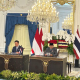 PM Anutin Bawa Medali, Sebut Prabowo Ikon Militer yang Sangat Dihormati di Thailand