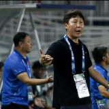 Permalukan Timnas Indonesia 3-0, Kim Sang-sik Bongkar  Rahasia  Kemenangan Vietnam: Saya Buang Kemeja Putih Pembawa Sial!
