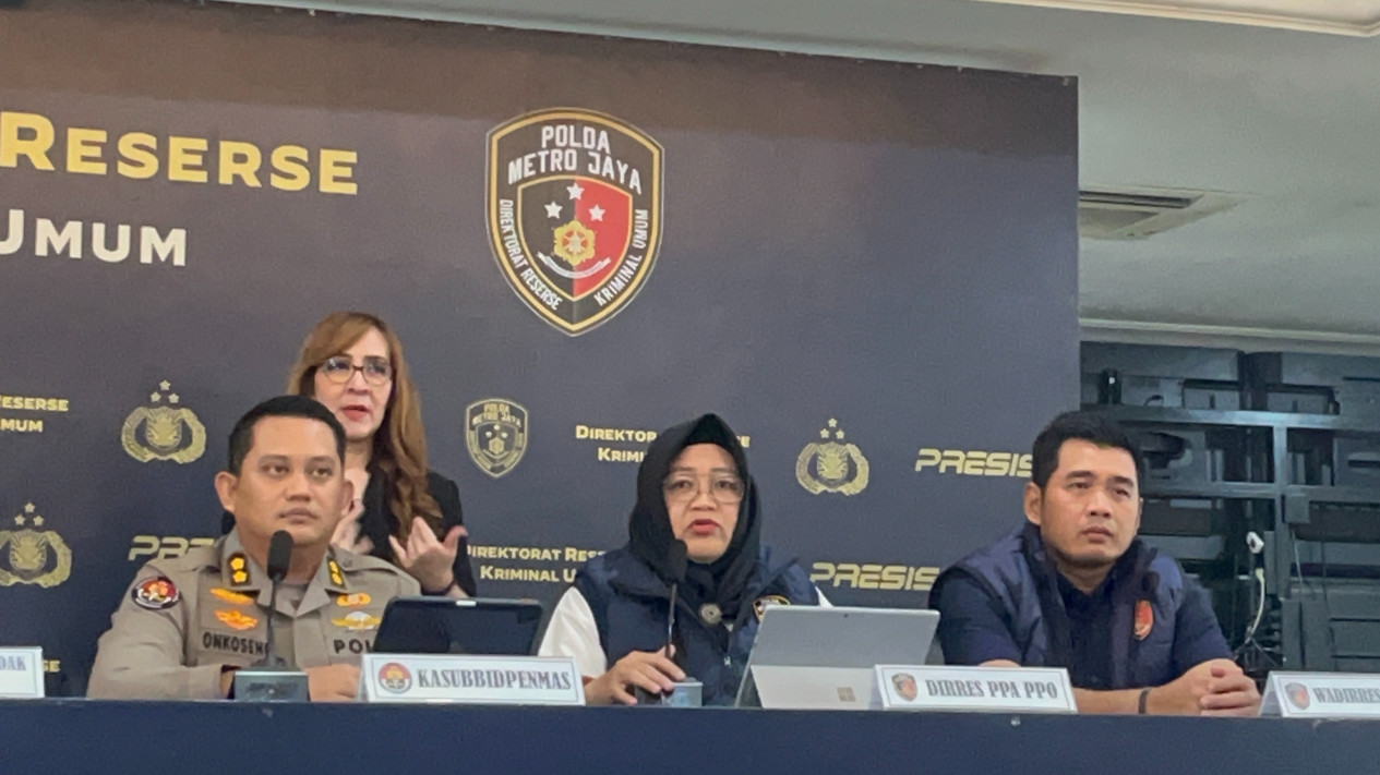 Polda Metro Pulangkan 3 WNI Korban TPPO di Libya, Alami Masalah Kesehatan-Sakit Paru
            - galeri foto