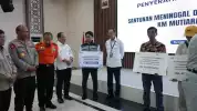 Jasaraharja Putera Salurkan Santunan ke Korban Kebakaran KMP Mutiara Sentosa 2