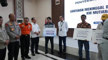 Jasaraharja Putera Salurkan Santunan ke Korban Kebakaran KMP Mutiara Sentosa 2