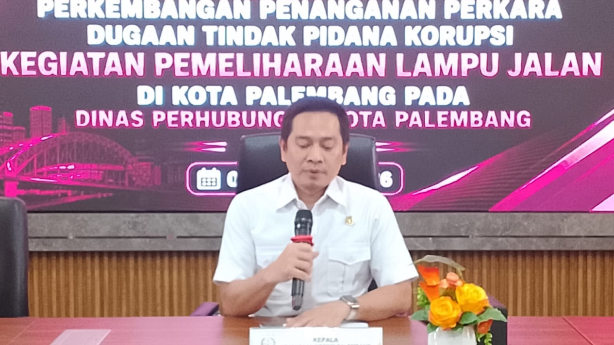 Kasus Korupsi Lampu Jalan, Kejari Palembang Periksa 69 Saksi Termasuk Anggota DPRD
            - galeri foto