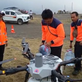 Drone Water Spray Dikerahkan Guna Padamkan Karhutla di Kawasan Gunung Bromo