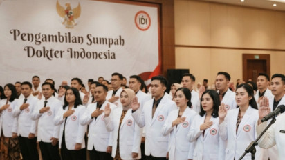 Naskah Sumpah Dokter Indonesia Lengkap: Bunyi Sumpah, Makna, Dasar Hukum, dan Etika Profesi yang Wajib Dijunjung