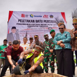 Menkop Gelar Peletakan Batu Pertama Kopdes Merah Putih Dekai di Yahukimo, Pemerataan Ekonomi di Papua Diperkuat