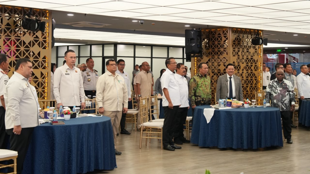 BPK Tegaskan Peran Imigrasi dalam Menjaga Kedaulatan Negara
            - galeri foto