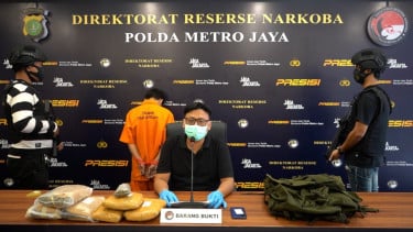 Polda Metro Gagalkan Peredaran Narkoba di Tangerang, Dua Pria Bawa Dua Paket Ganja Diciduk