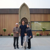 Viral Suami Nikita Willy jadi Imam Shalat Jumat di Masjid Indonesia Pertama di Kanada, Getaran Al-Quran Indra Priawan Dipuji