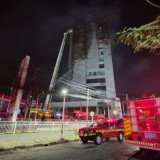 Lantai 11 hingga 16 Gedung Bapenda DKI Terbakar Hebat, Damkar Terjunkan Tiga Unit Skylift