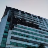 Damkar Sebut Percikan Api Sempat Muncul Kembali di Lantai 8 Gedung Bapenda Jakarta