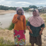 Pascabencana, Warga Tapteng Tagih Janji Gubernur Sumut Bangun Tanggul Penahan Banjir
