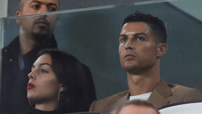 Dikira Pernikahan Cristiano Ronaldo dan Georgina Rodriguez, 2.000 Fans Rela Kepanasan ternyata Pengantinnya bikin Kaget