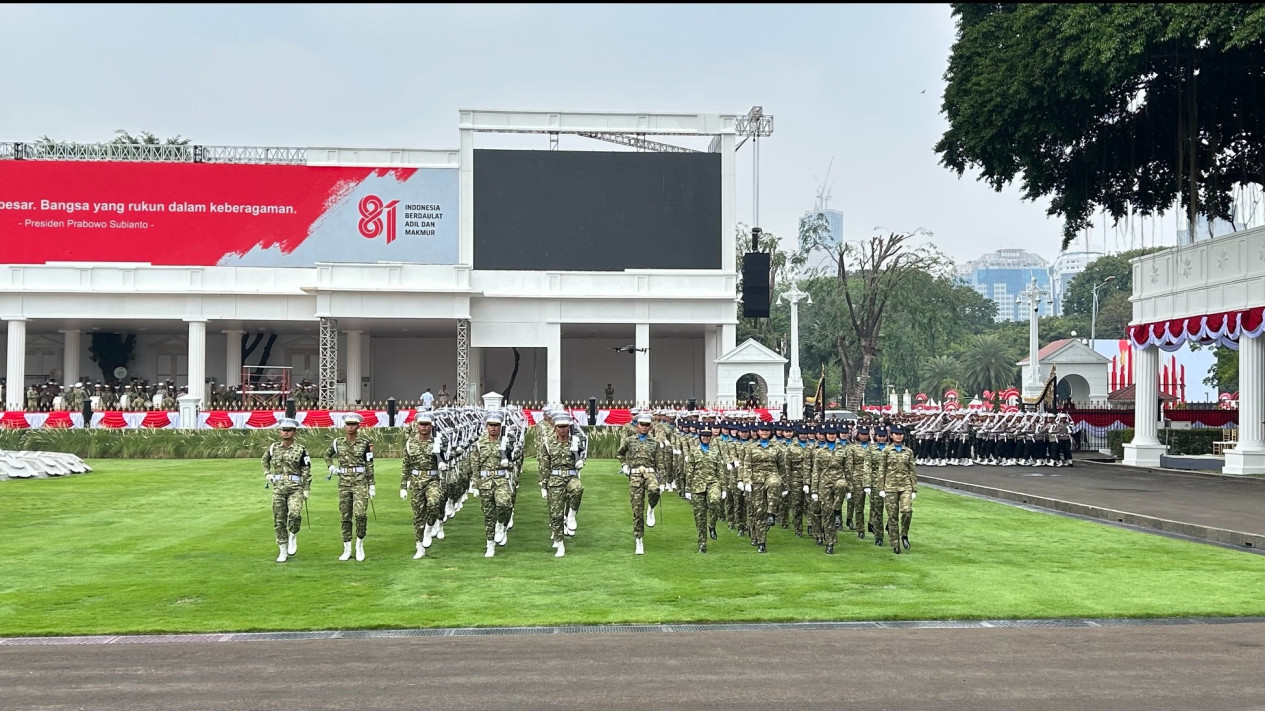 Intip Persiapan HUT ke-81 RI, Paskibraka dan Pasukan TNI-Polri Mulai Latihan Bersama
            - galeri foto