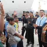 Wamendagri Ribka Haluk Sambut 65 Pelajar Papua di Pelabuhan Tanjung Priok, Dorong Pendidikan Jadi Jalan Meretas Masa Depan