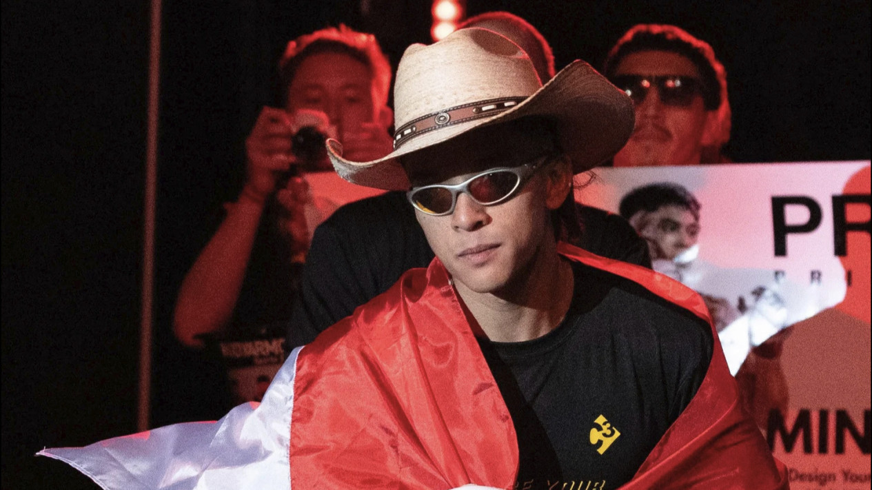 Bilal Hasan Cetak Sejarah di Dana White's Contender Series Usai Menang KO 45 Detik
            - galeri foto