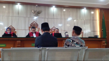 Pembacaan Pledoi Bupati Bekasi Nonaktif, Kuasa Hukum Sebut Jaksa Gagal Buktikan Unsur Suap