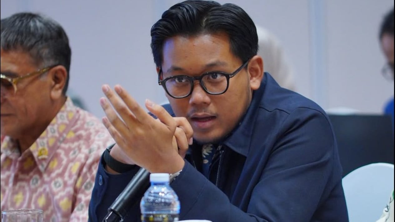 Anggota Komisi VII DPR Andhika Satya Wasistho: Transformasi Ojol menjadi UMKM sebagai Langkah Keadilan Transformatif
            - galeri foto