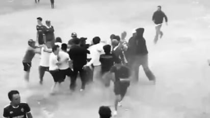 Benarkah Wasit Tarkam di Bogor yang Viral Dikeroyok Pemain dan Suporter Meninggal? Cek Faktanya