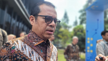 Perpres Ojol Fokus Roda Dua untuk Angkut Penumpang, Wamenkomdigi: Pengantaran Makanan dan Barang Beda Bisnis