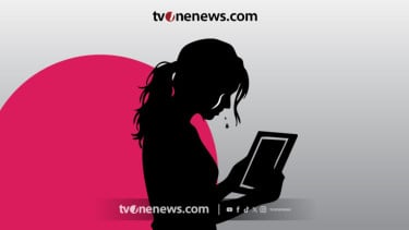 20 Tahun Panggil 'Tante', Wanita ini Menyesal usai Temukan Slip Bank Ibu Tiri untuk Biaya Kuliah S1 hingga S2 Viral