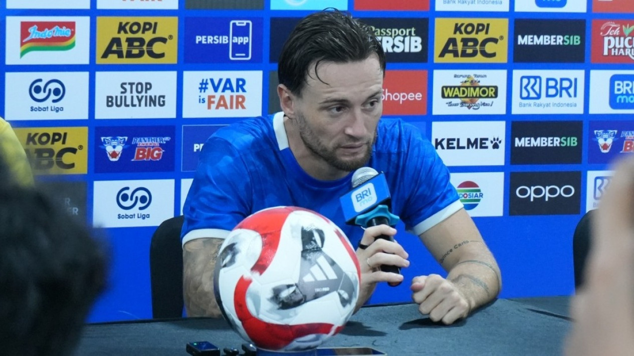 Kembali dari Tugas Negara, Marc Klok Senang dengan Atmosfer Positif Skuad Persib Bandung di Bali
            - galeri foto