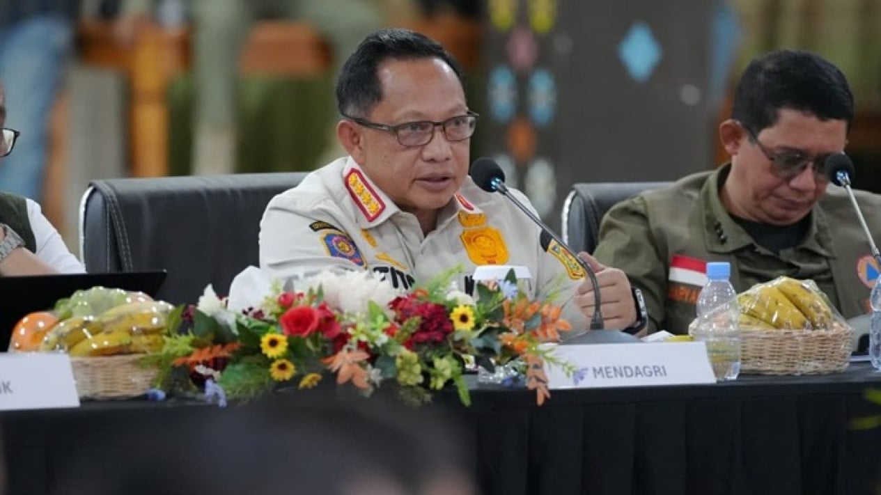 Mendagri Pastikan Penanganan Pascagempa NTT Fokus Pulihkan Layanan Dasar dan Percepat Pendataan
            - galeri foto