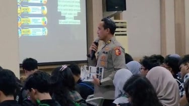 Perwira Inspiratif Ini Ungkap Makna Pemimpin Sesungguhnya di Hadapan Siswa SMA Labschool Kebayoran
