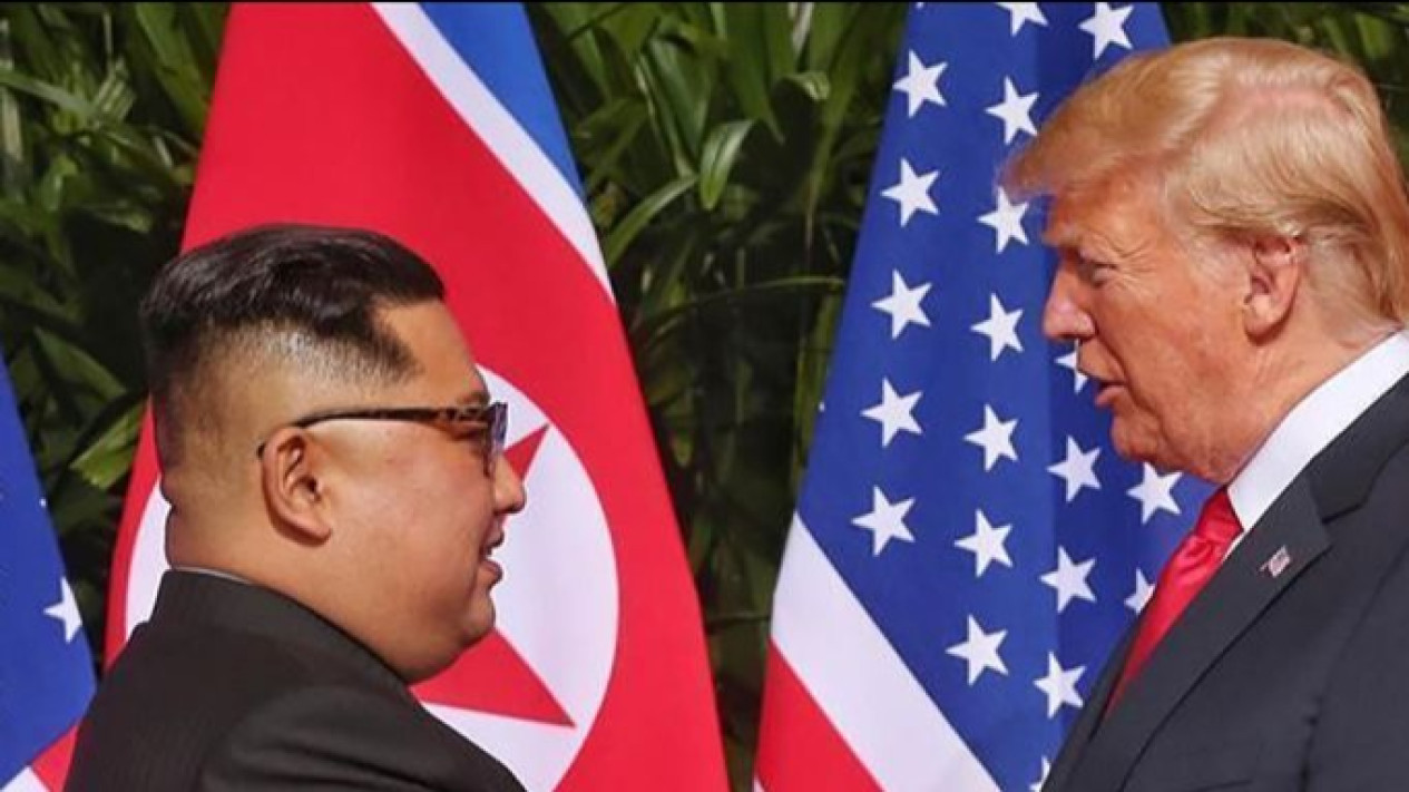 Habiskan Biaya, Trump Perintahkan Pengurangan Latihan Militer AS-Korsel
            - galeri foto