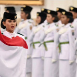 SOSOK Celina Olivia Apriani Theo, Pelajar SMKN 5 Pontianak Jadi Pembawa Baki di Istana Merdeka