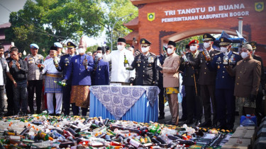 Polres Bogor Bersama Forkopimda Musnahkan Jutaan Butir Obat Keras dan Ribuan Botol Miras