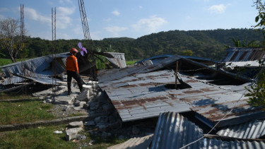 BNPB Update Korban Gempa Bumi di NTT: 68 Korban Meninggal Dunia dan 213 Alami Luka-luka